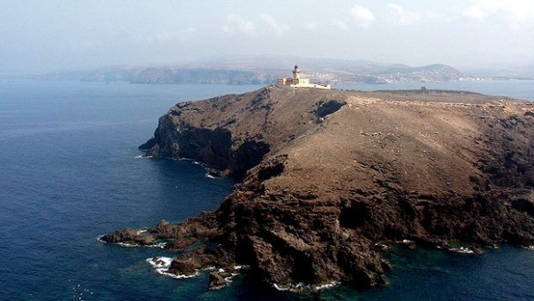 Installation de deux réseaux pour la surveillance des habitats marins à l’Ile de Rachegoune