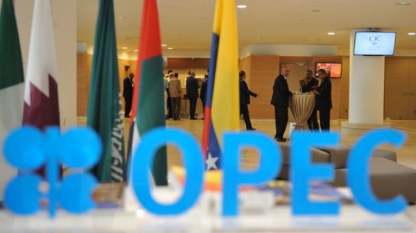 Pétrole: l’accord Opep et des non Opep respecté et pourrait être reconduit