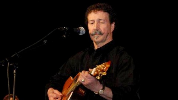 Lounis Aït Menguellet en concert vendredi à La Coupole La canonique carrière du «poète qui chante»