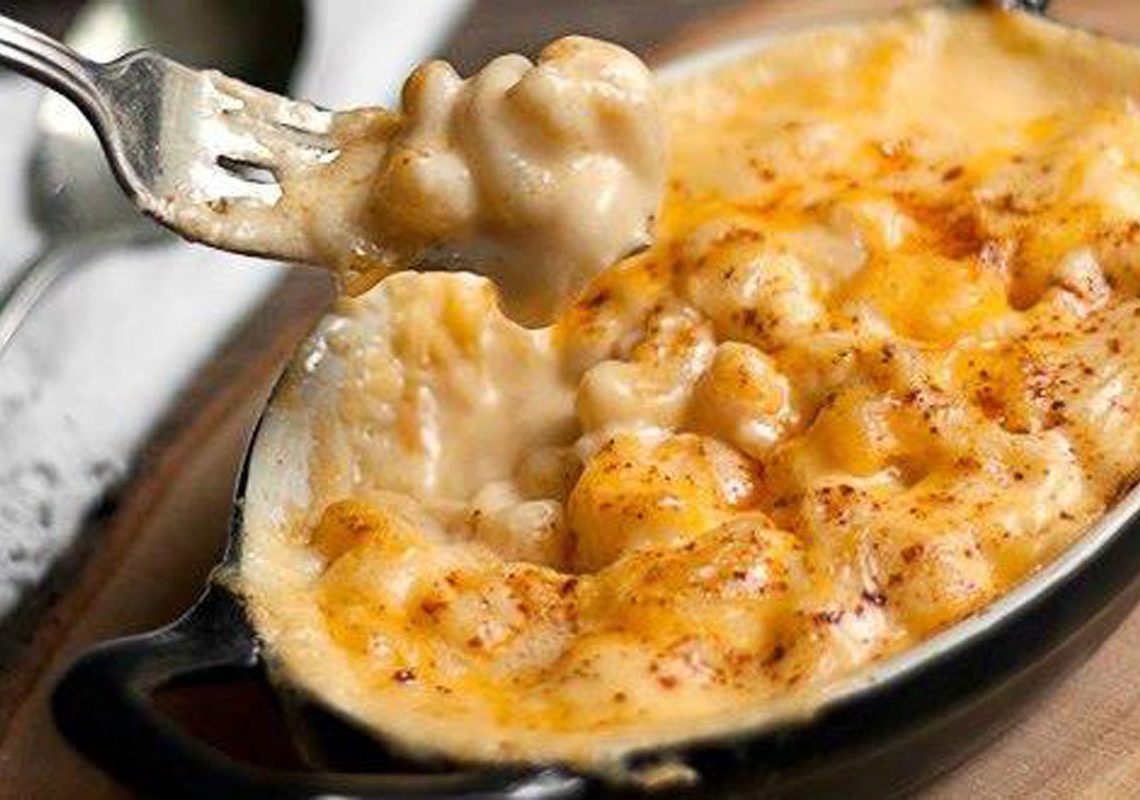 Gratin de pâtes au poulet et à la béchamel