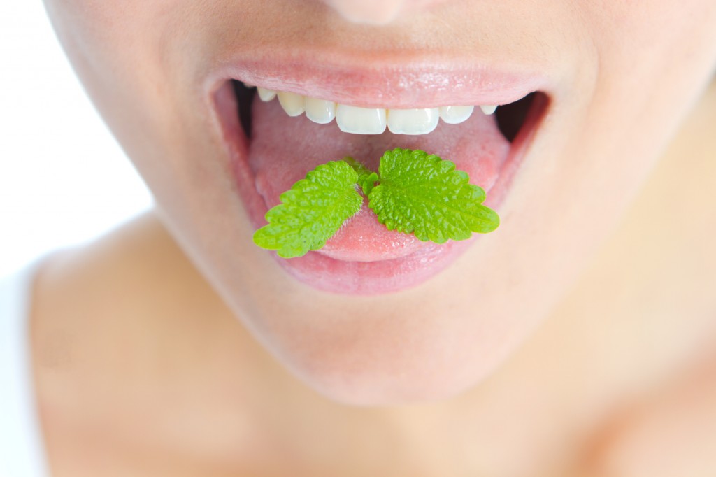 Mauvaise haleine : des astuces naturelles
