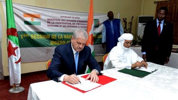 M. Sellal achève sa visite de travail au Niamey : de nouvelles perspectives de coopération entre l’Algérie et le Niger.
