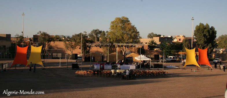 Béchar sous le choc après le décès de 2 enfants noyés dans une fosse d’eaux usées.
