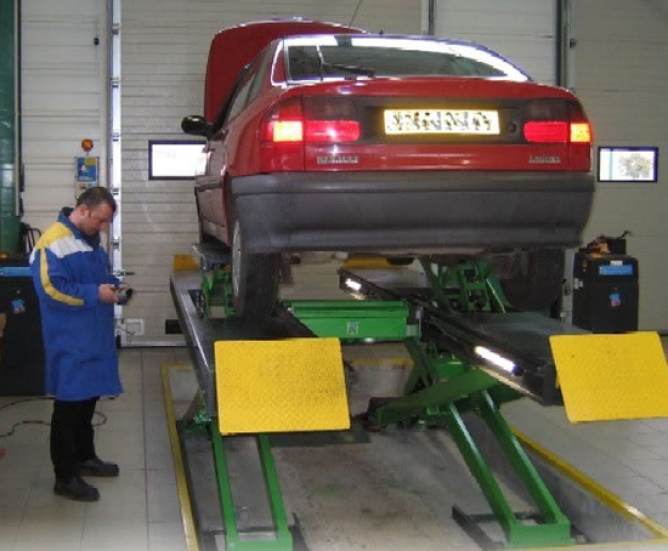 Il faut se lever aux aurores pour espérer avoir un tour: L&rsquo;enfer du contrôle technique