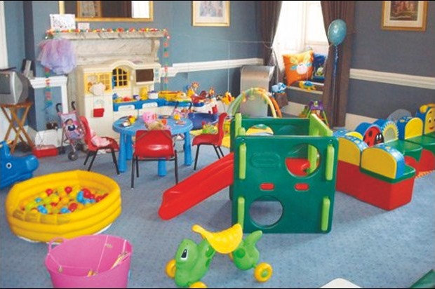 Gestion des crèches: Meslem promet un nouveau décret