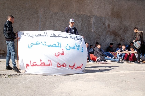 Grève de la faim des étudiants en médecine dentaire d&rsquo;Oran: Malaises et accès interdit à la presse et au Samu