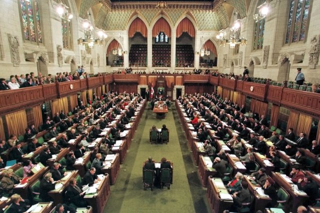 Le Canada adopte une motion contre l’islamophobie.