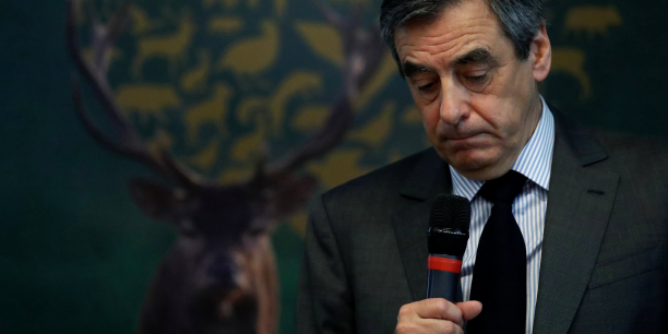Fillon aurait touché 50.000 dollars pour jouer les intermédiaires avec différents dirigeants, dont des algériens