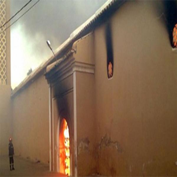 Tiaret: La maison d&rsquo;un imam incendiée par des inconnus, son épouse blessée
