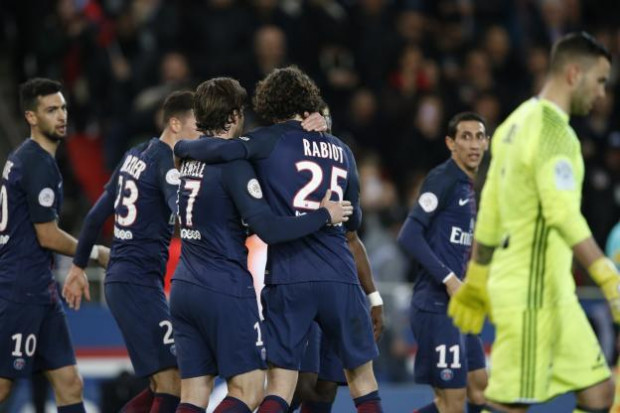 Ligue 1 : Le PSG renverse l’OL et garde Monaco dans le viseur