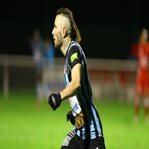 Le footballeur Youcef Touati est toujours en vie