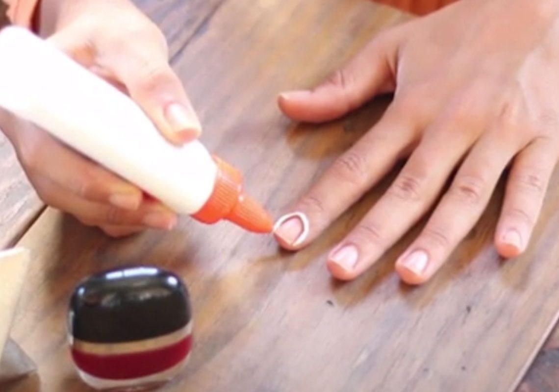 La colle blanche pour une manucure parfaite!