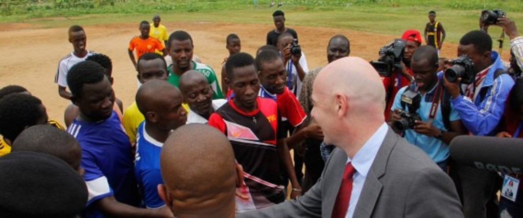 Mondial à 48: l&rsquo;Afrique sera représentée par « 9 à 10 » équipes, promet Infantino
