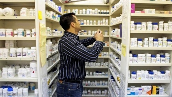Pharmacie: deux accords portant sur l&rsquo;octroi de crédits bancaires et l&rsquo;intégration professionnelle