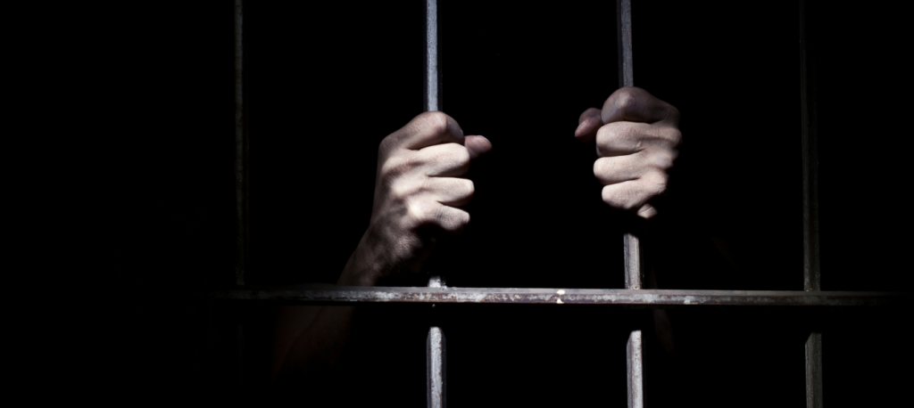 Skikda: 17 architectes condamnés à deux ans de prison.