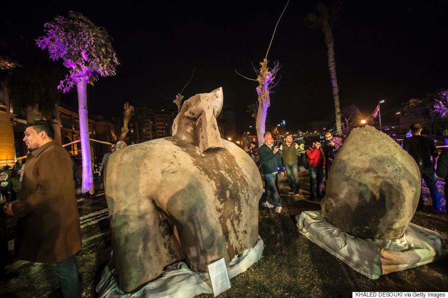 Égypte: Une statue pharaonique découverte qui pourrait représenter Psammétique I.