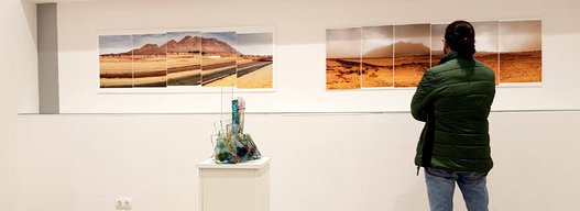 Le traumatisme des essaies nucléaire français, thème de la nouvelle exposition de Ammar Bouras.