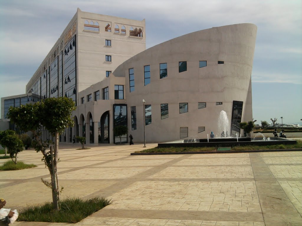 Toujours aucune réponse aux doléances des enseignants de l&rsquo;université Alger III:  La fuite en avant de Tahar Hadjar