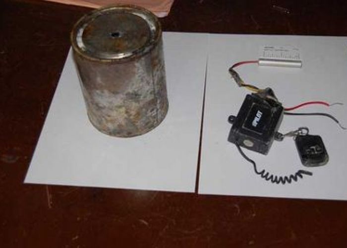 L&rsquo;Armée national decouvre des produits pour fabrication de bombes artisanales