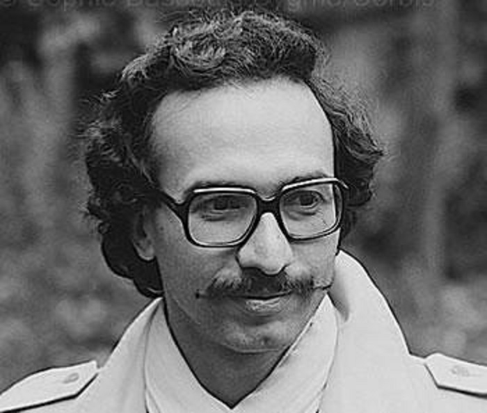 37ème anniversaire du printemps berbère: Recueillement sur la tombe de Tahar Djaout