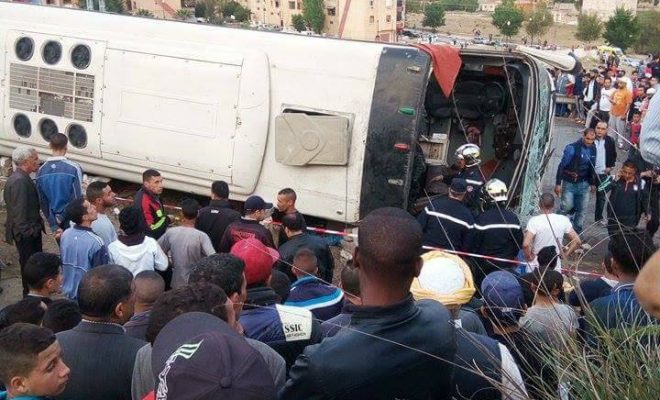 Vidéo – 6 morts et 30 blessés dans le renversement d’un bus à tiaret