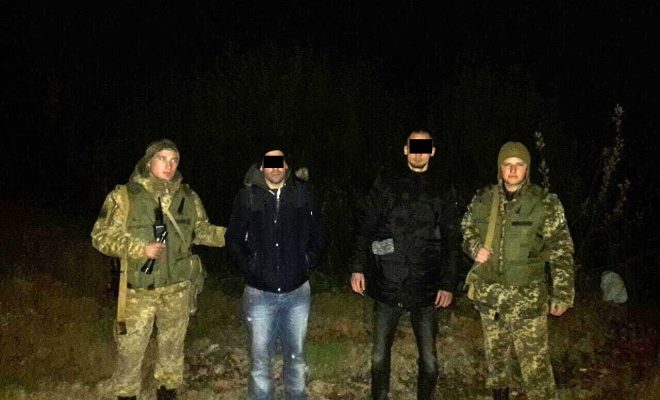 Deux migrants algériens arrêtés à la frontière hongro-ukrainienne (photos)