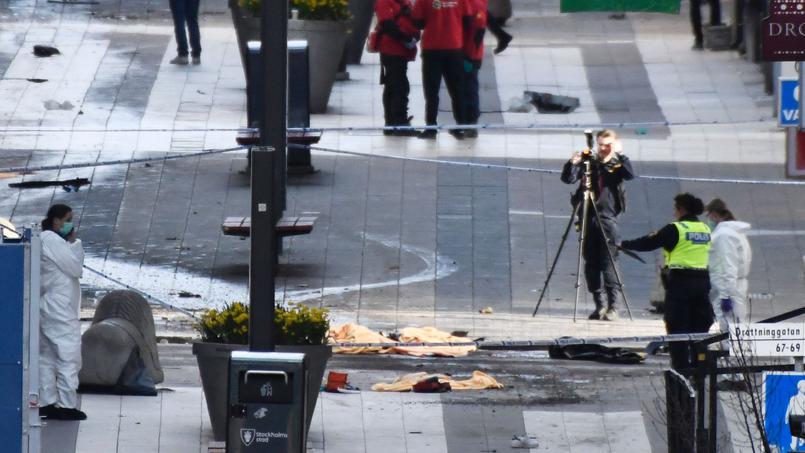 Stockholm : ce que l&rsquo;on sait de l&rsquo;attaque au camion-bélier