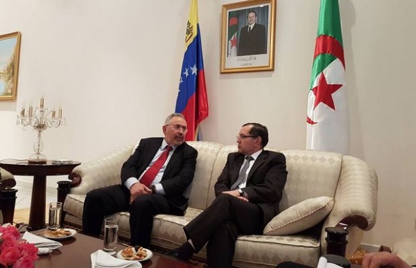 Boutarfa reçoit le ministre vénézuélien du Pétrole