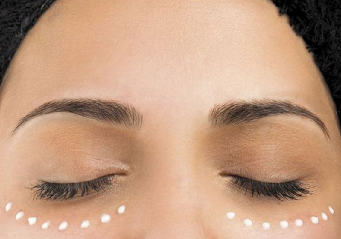 Poches sous les yeux: 2 astuces pour les faire disparaître