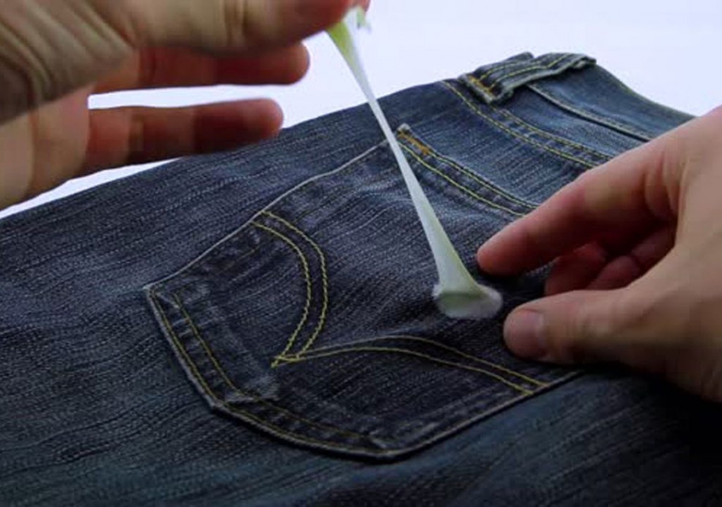 Comment détacher un chewing-gum collé sur un vêtement ?