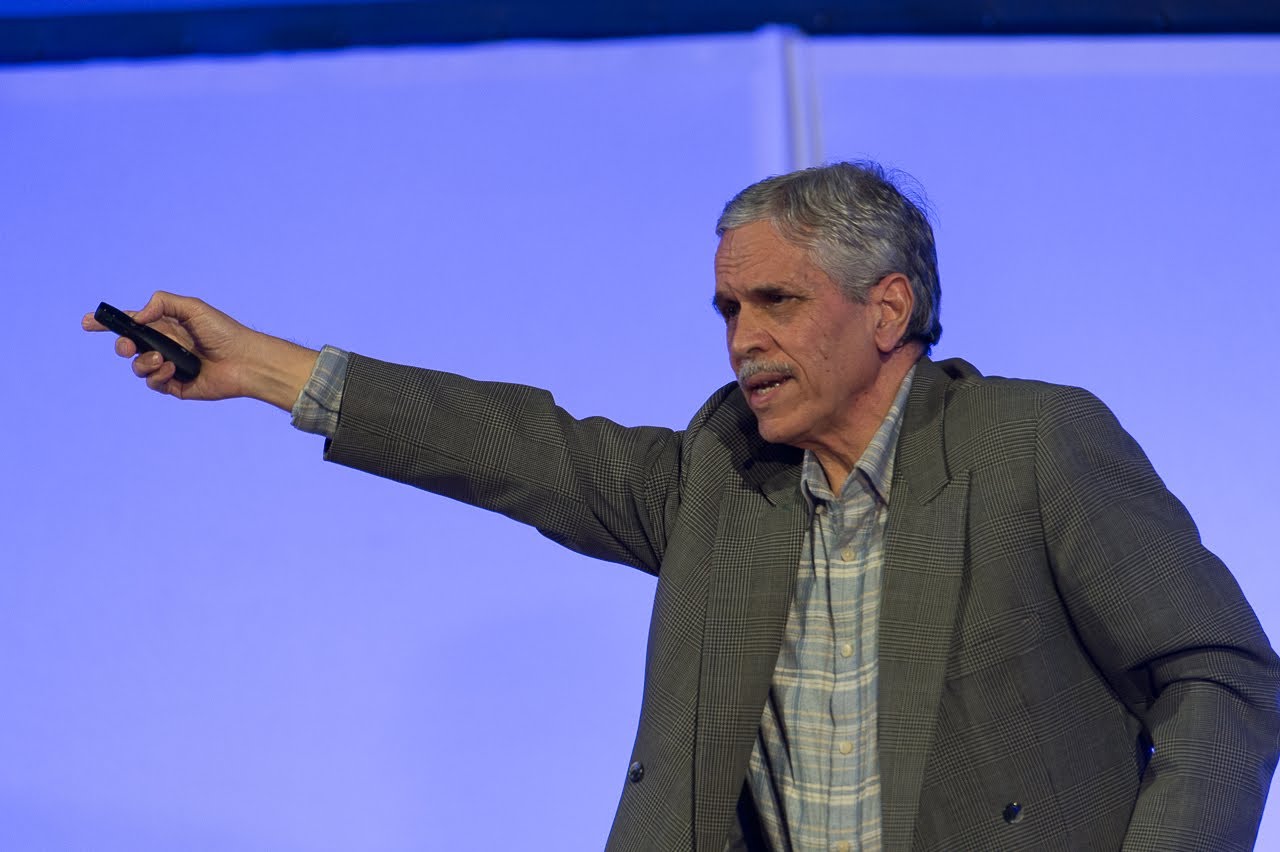 Le professeur Émérite, Chems Eddine Chitour, à l&rsquo;Expression:  « On doit faire la révolution du tout-électrique »