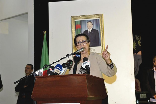 Louisa Hanoune hier à Blida: “Ce pouvoir est un danger mortel pour la nation”
