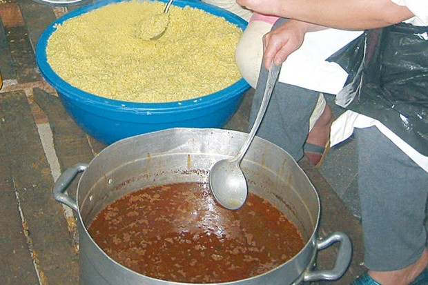 Hygiène, mauvaise qualité des aliments, repas froids, manque de réfectoires: 50% des cantines scolaires ne répondent pas aux normes