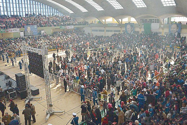 Meetings électoraux à Oran: Une ambiance de vuvuzela et de karkabou
