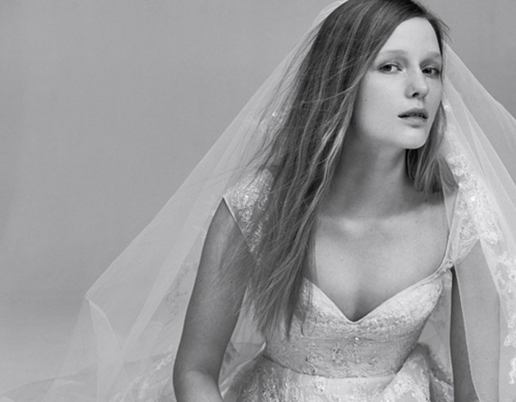 Quand Elie Saab revisite la robe de mariée