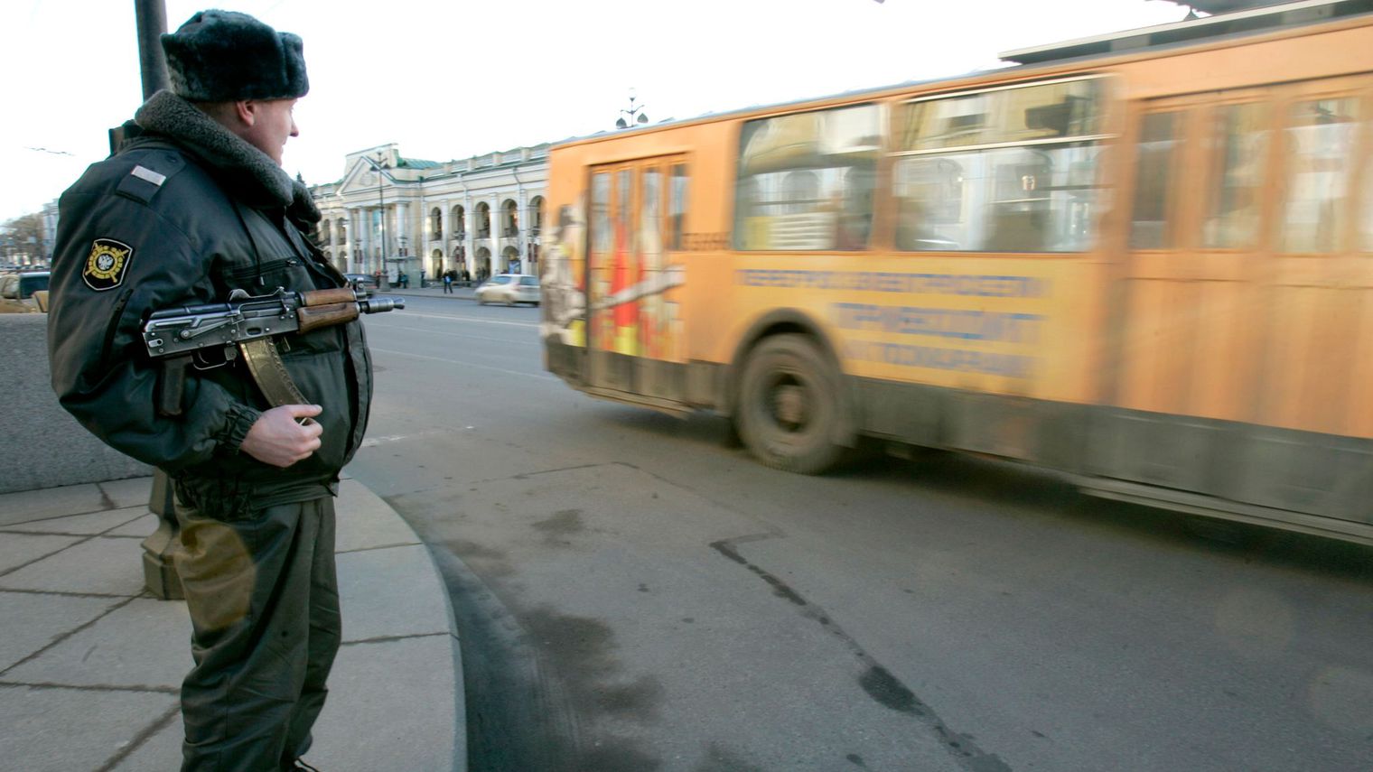 Explosion dans le métro à Saint-Pétersbourg, au moins 10 morts