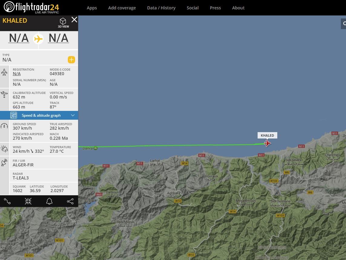 Un avion « Khaled » survole la côte algérienne puis disparaît