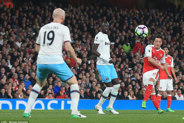 PL, 31e j. : Nouvelle défaite de West Ham face à Arsenal. Feghouli ne joue pas