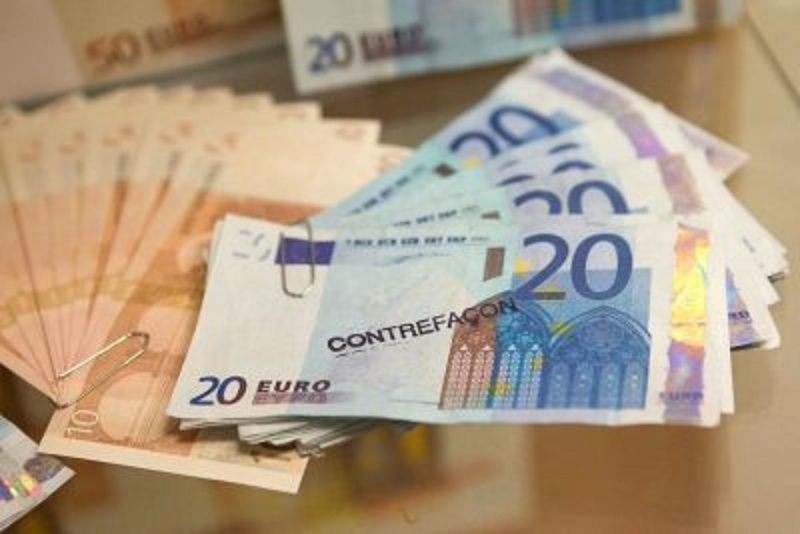 Oran: Démantèlement d’un réseau international de faussaires et saisie de 16.000 faux euros