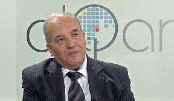 Le professeur Mebtoul préconise une lutte contre les surcoûts et la surfacturation:  “Il ne suffit pas de limiter les importations”