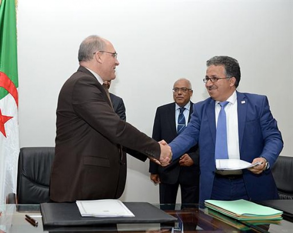 Convention de formation entre le ministère des Finances et l’Institut d’Economie Douanière et Fiscale