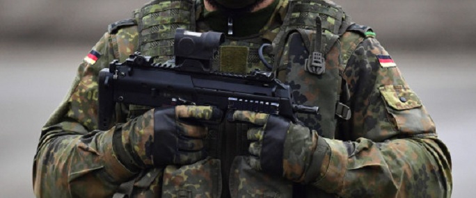 Il préparait un attentat: Un soldat allemand « xénophobe » arrêté a prétendu être un réfugié syrien