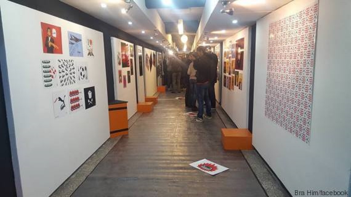 Exposition «Migrations» au café littéraire: Le Sous-Marin  Le quotidien des migrants subsahariens immortalisé en photos