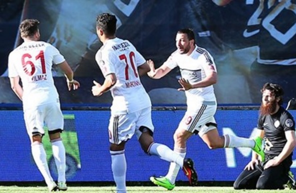 Turquie : Ghilas buteur et passeur, Gaziantep respire