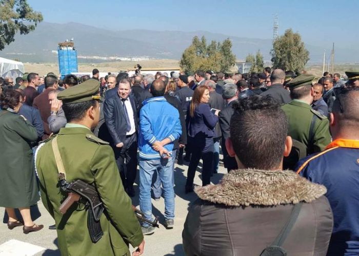Une écolière de huit ans percutée par un camion Les habitants d’Oued Rkham bloquent à nouveau la bretelle de Zeboudja