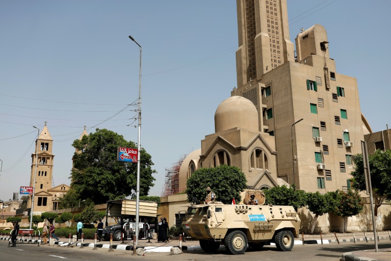 Attaque armée au caire: Égypte : trois policiers tués