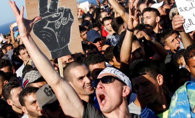 Maroc: le makhzen coupe internet à al-hoceima, le leader du mouvement arrêté