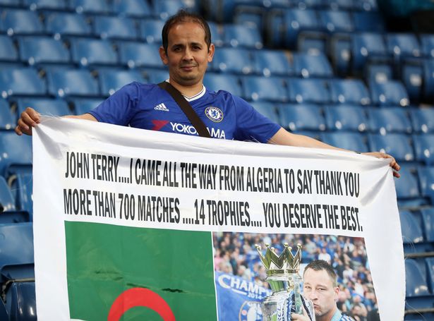 Football: un fan algérien de Chelsea fait le voyage jusqu&rsquo;à Londres pour remercier John Terry