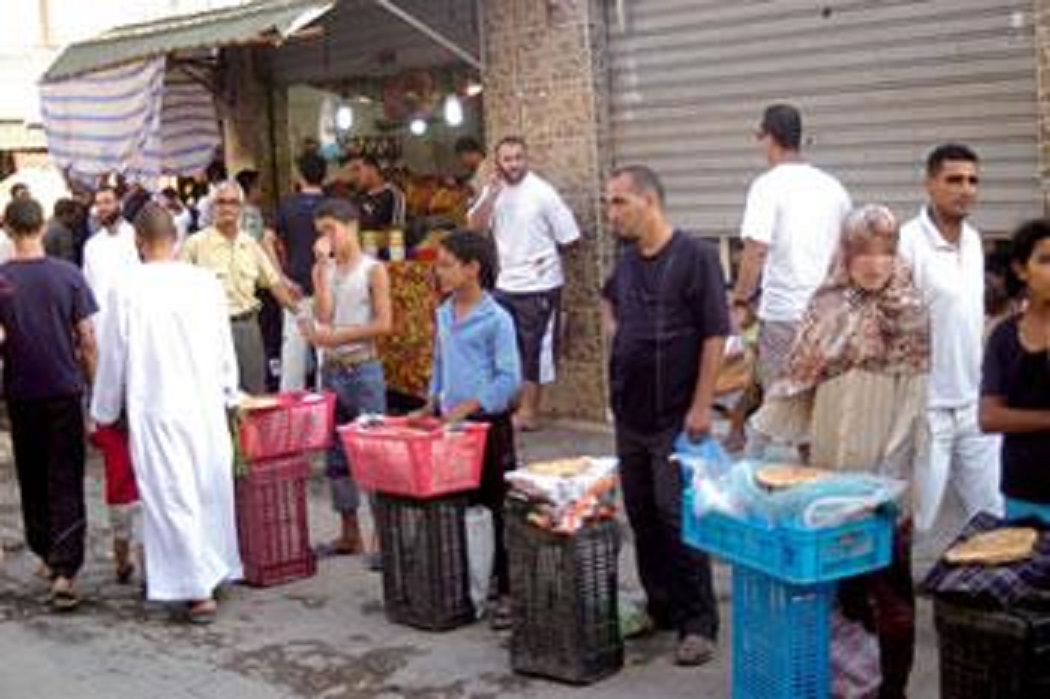 Alors que le ministère du commerce les menace d’une fermeture définitive: Les vendeurs « d’occasion » pullulent