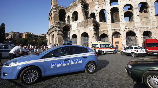 Italie : une explosion d’un colis piégé devant un bureau de poste à rome